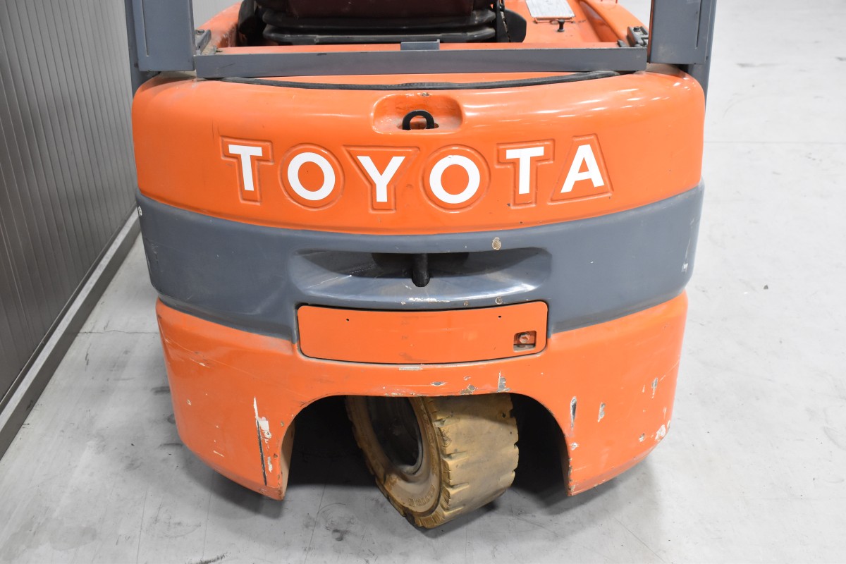 TOYOTA FBESF 12 Dreiradstapler gebrauchter Gabelstapler