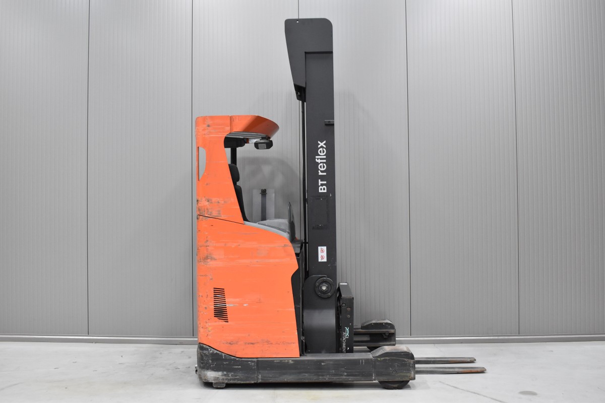 TOYOTA RRE 160 H Schubmaststapler gebrauchter Gabelstapler