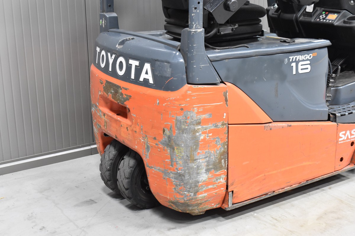 TOYOTA 8FBE16T Dreiradstapler gebrauchter Gabelstapler