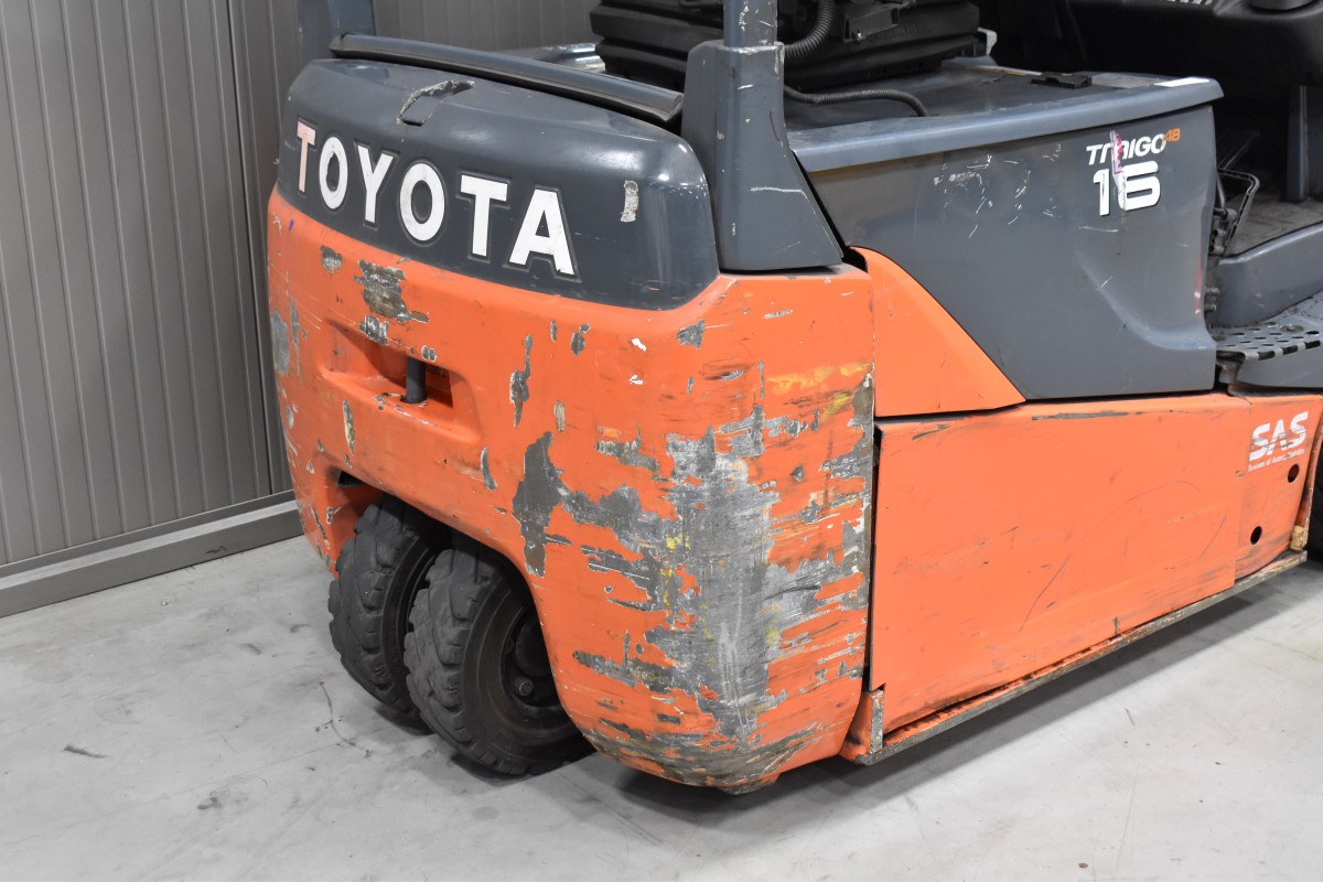 TOYOTA 8FBE16T Dreiradstapler gebrauchter Gabelstapler